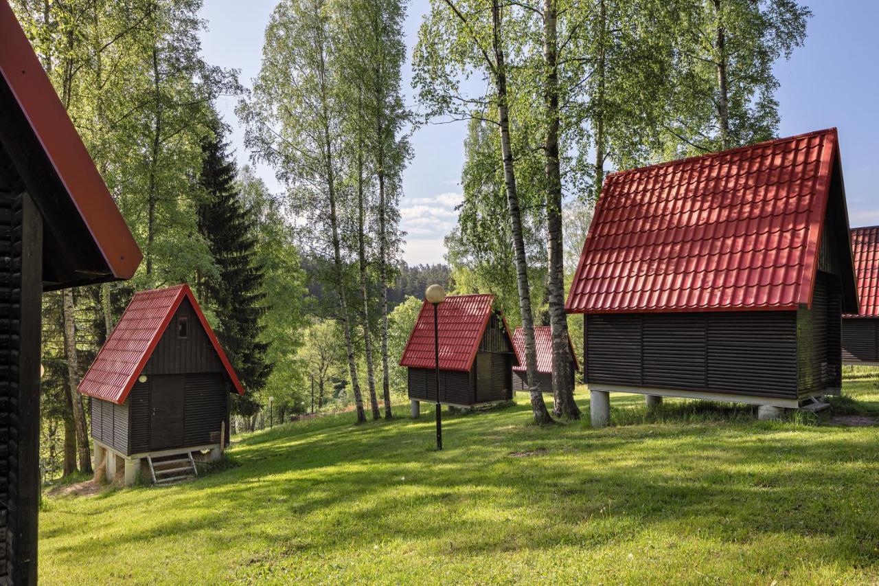 Chatky Skalni Mlyn Adršpach エクステリア 写真